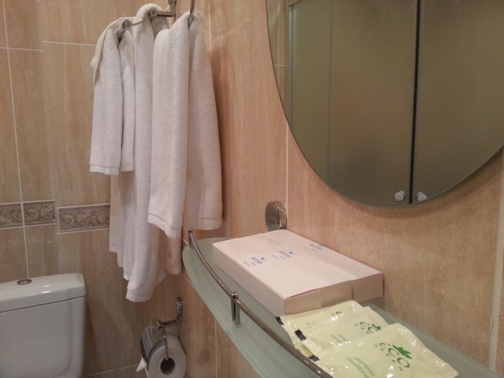 アリアン プラザ ホテル タシュケント 部屋 写真